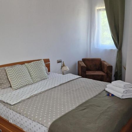 Huesca House Hotel Turda Buitenkant foto