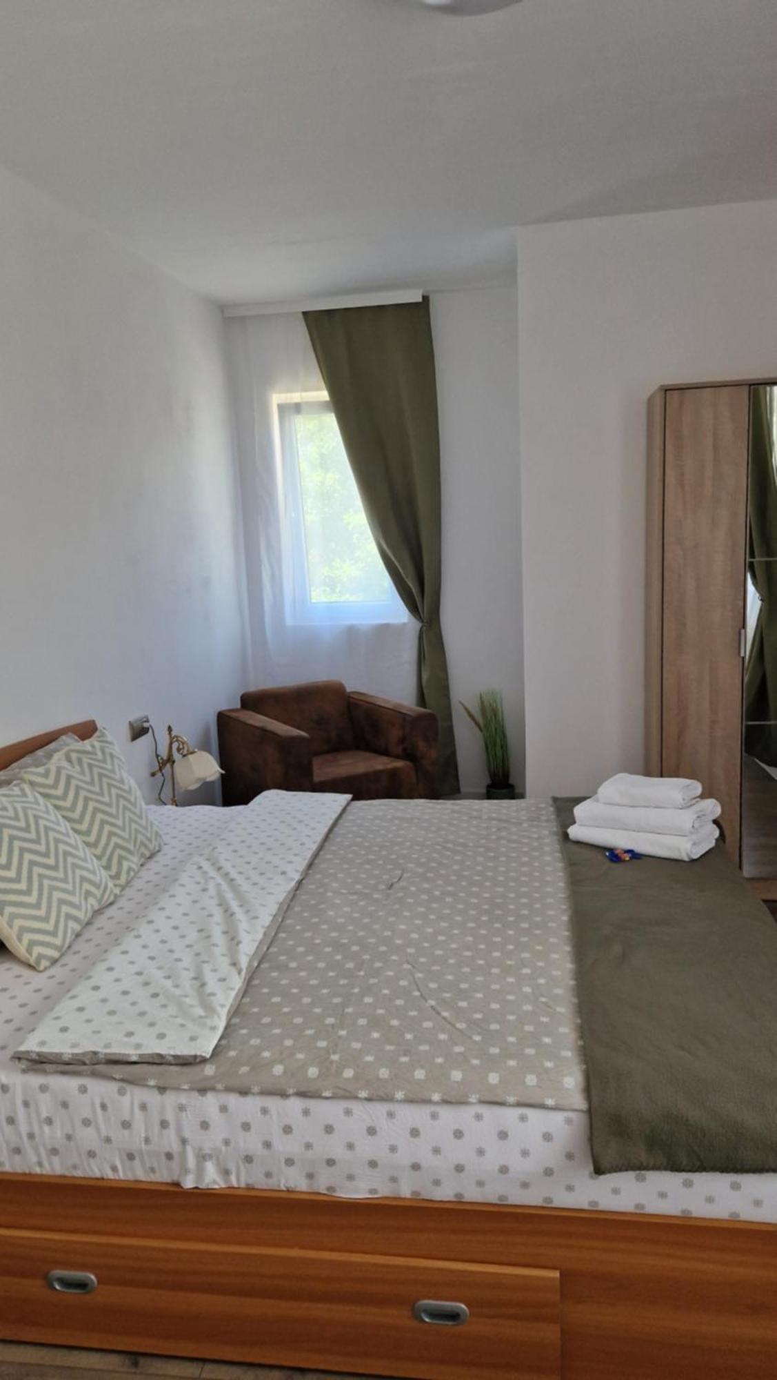 Huesca House Hotel Turda Buitenkant foto